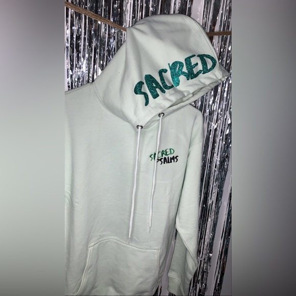 Meet your Posher, Sacred - Picture 6 of 9